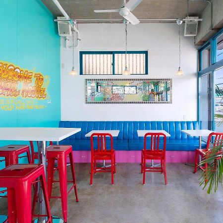 Seawall Hostel Chatan Bagian luar foto
