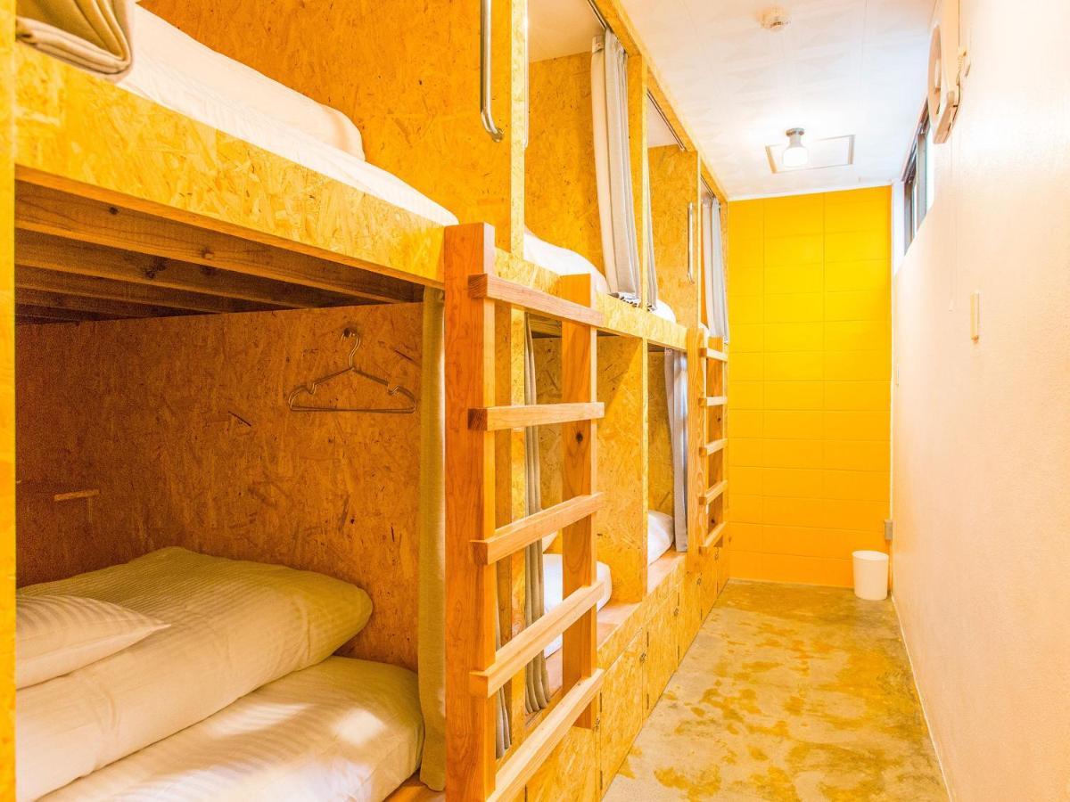 Seawall Hostel Chatan Bagian luar foto