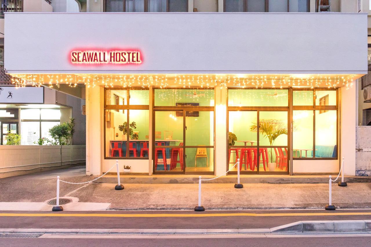 Seawall Hostel Chatan Bagian luar foto